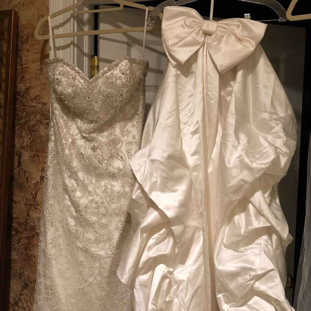 Kleinfield Wedding Dress by Dennis Basso w/train